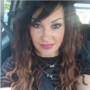 Educatrice scolastica offre lezioni d inglese ad alunni di scuola primaria e secondaria